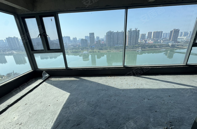嘉信悦江府3室2厅126㎡85.8万二手房图片