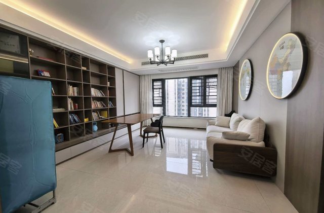 恒大悦珑台4室2厅167㎡115万二手房图片