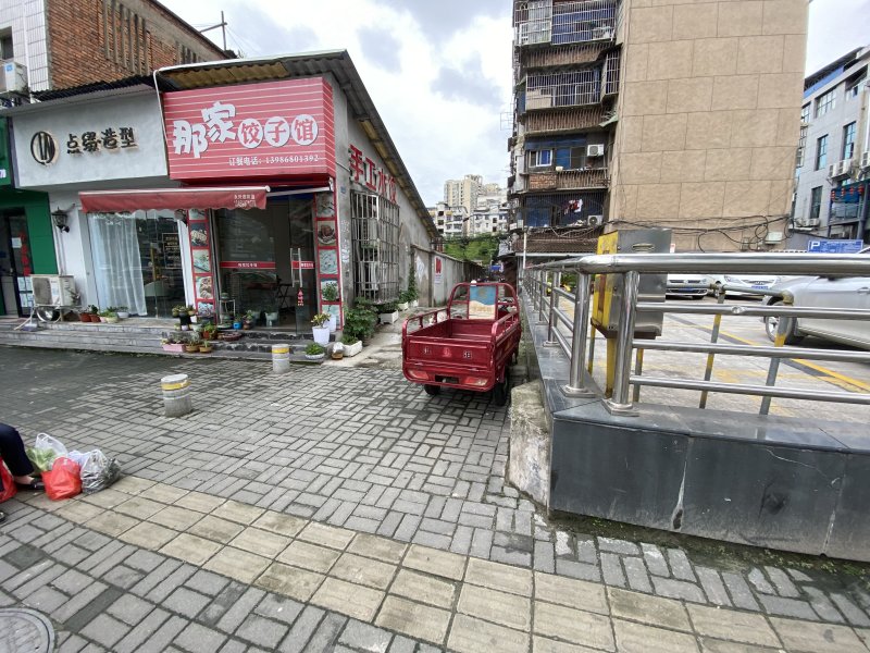 罗河路菜市场小区