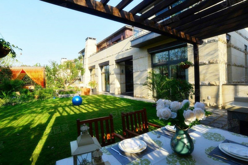 万科翡翠别墅(五期) 