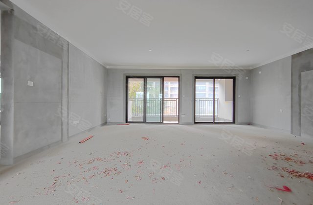 建发央誉4室2厅141.3㎡224.4万二手房图片
