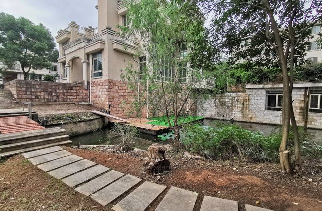 东江银湾6室2厅700㎡3080万二手房图片