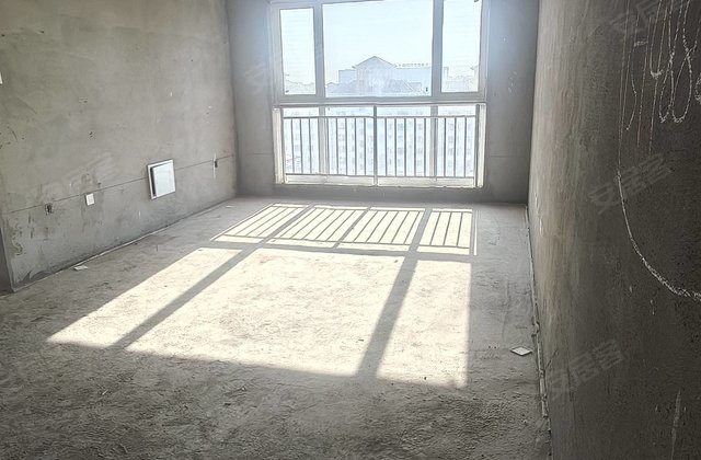 奥林国际(五区)3室2厅136㎡82万二手房图片