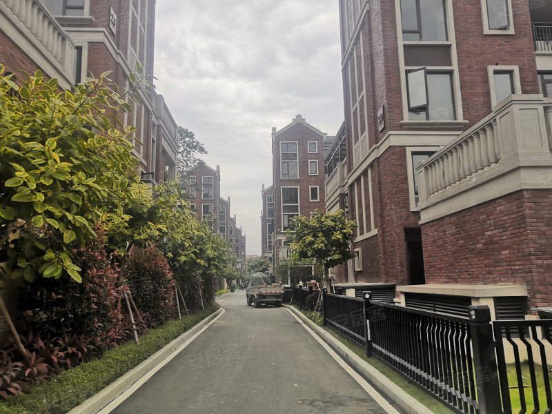 融侨观邸(别墅),厦蓉高速,近金鸡路-龙岩融侨观邸(别墅)二手房,租房