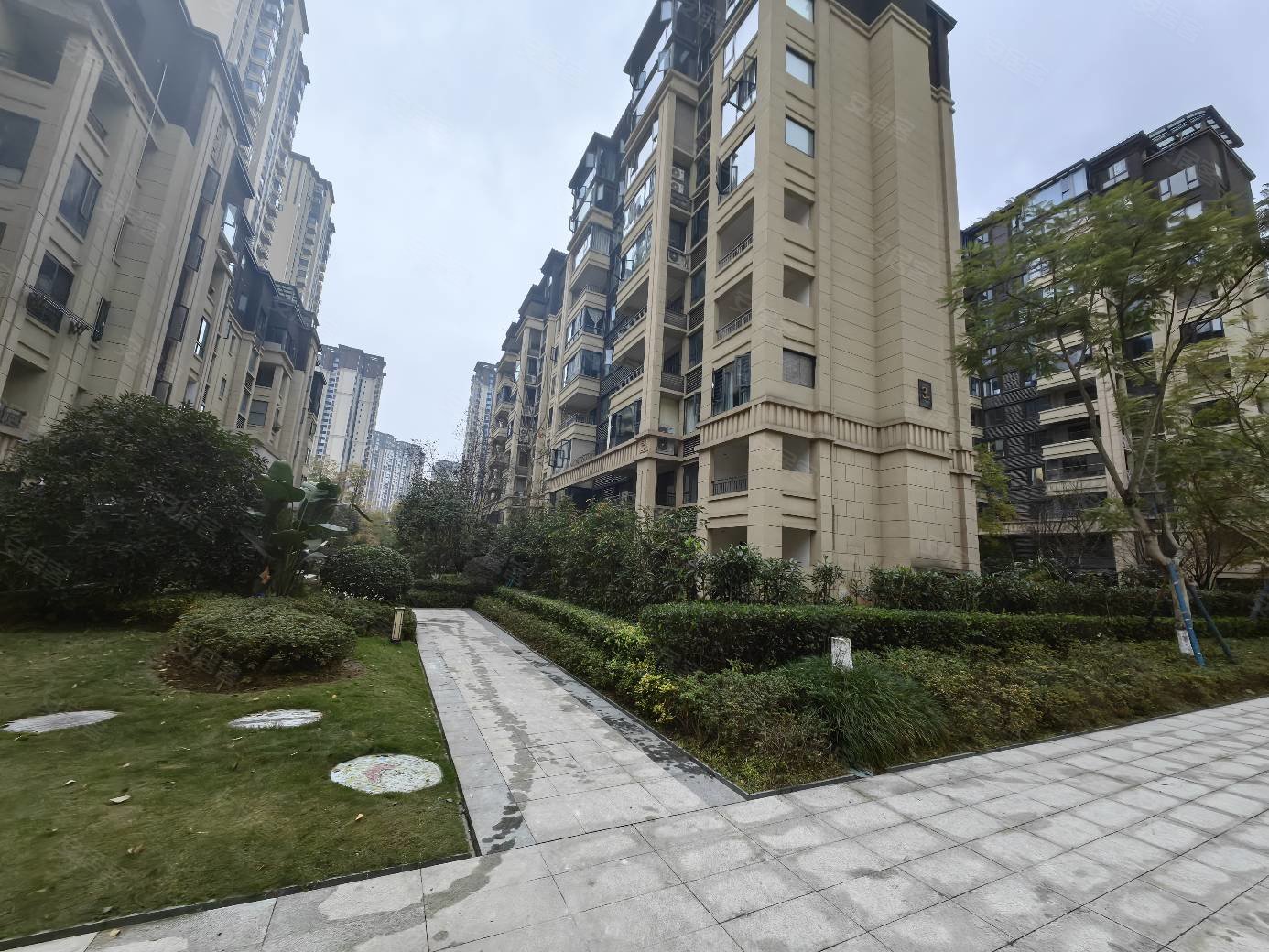 一线江景,蓝光雍锦半岛二手房,92万,3室2厅,2卫,103平米-南充安居客