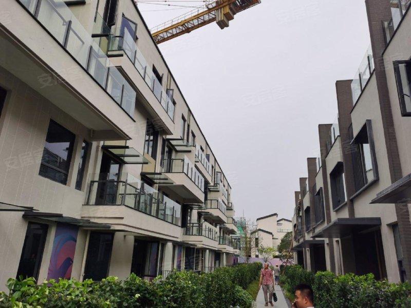 东滩云墅(公寓住宅)