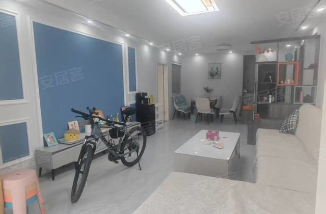 阳光华府3室2厅135㎡70万二手房图片