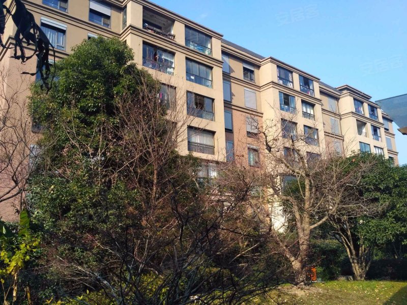 朗诗绿岛(公寓住宅) 