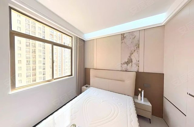 秀园丽水明珠4室2厅144㎡36.8万二手房图片