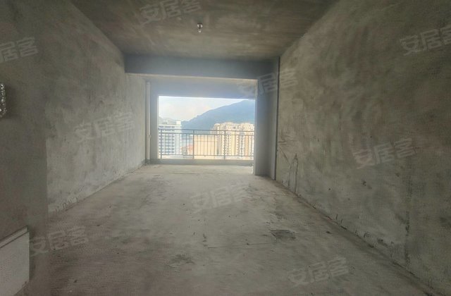 互湘东江湾6室3厅270㎡86.8万二手房图片