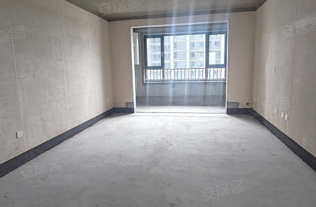 珑悦城蓉园4室2厅151㎡99.8万二手房图片
