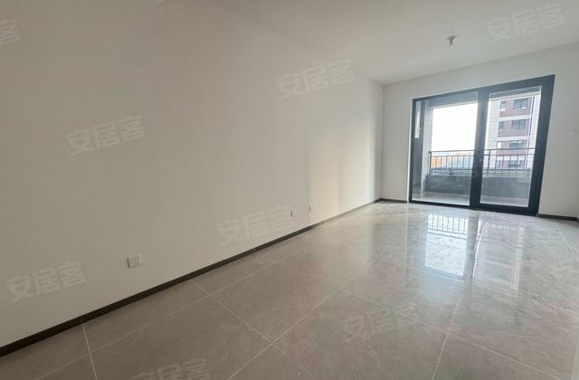 越秀青特翰悦府3室2厅90.36㎡44万二手房图片