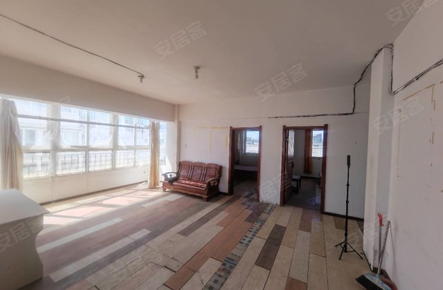 淮南花园2室2厅92㎡24.8万二手房图片