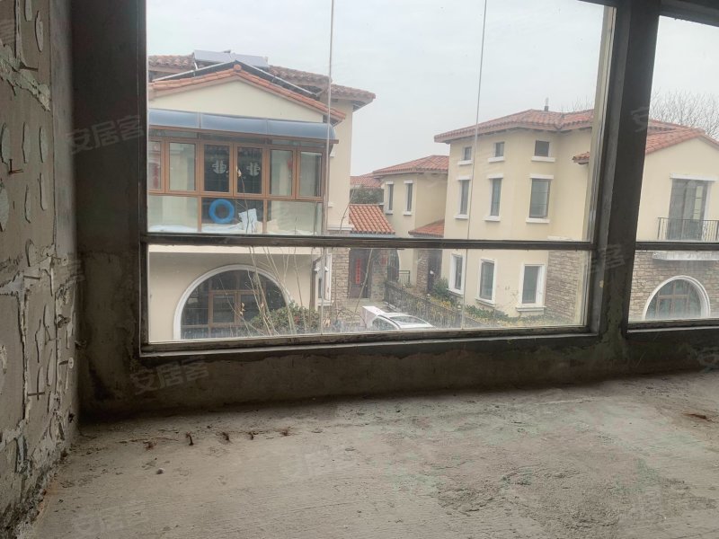 致源晴碧园 独栋别墅 南北通透 出行方便