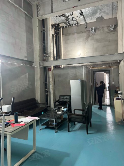 位于大茂城的电梯公寓采光好带双卫交通便利临地铁