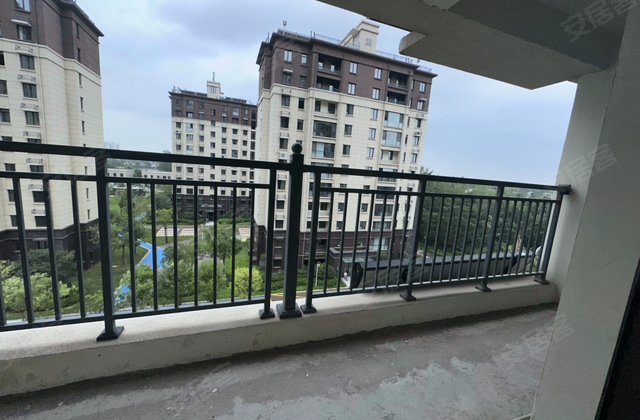 国建风华4室2厅127.58㎡56万二手房图片