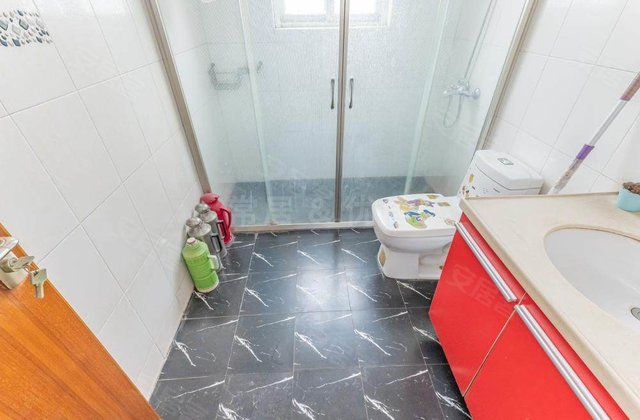 高成莱茵花苑(南区)4室2厅166.28㎡95万二手房图片