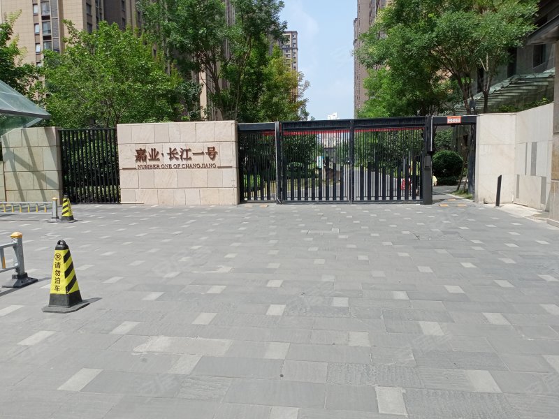 长江一号(二期),京广快速路