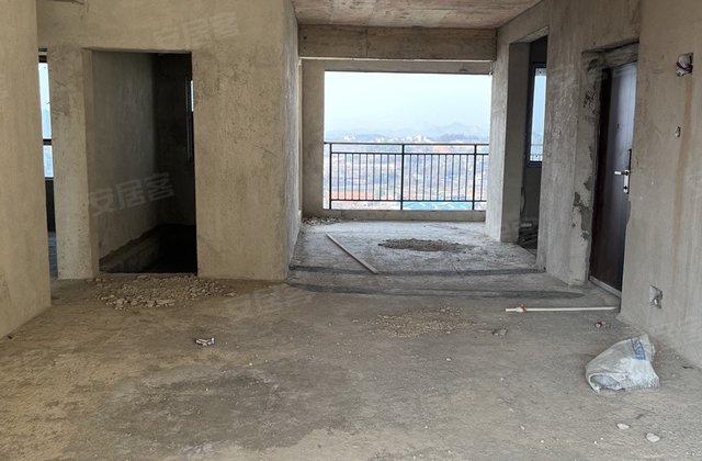 天水大都汇4室2厅140㎡57.4万二手房图片