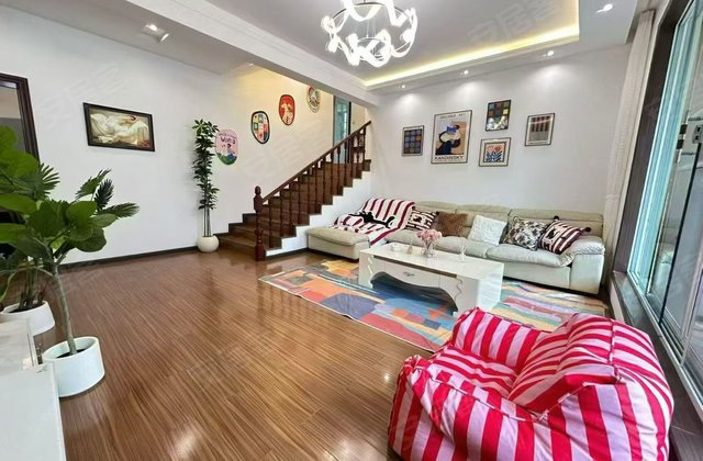 林业局宿舍4室2厅133.43㎡35.8万二手房图片