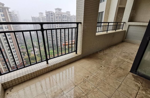 美林湖怡景湾3室2厅140㎡140万二手房图片