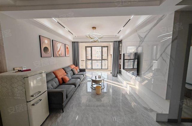 天湖马德里3室2厅120.07㎡56万二手房图片