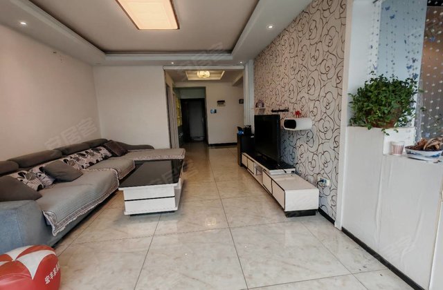 湖泉湾1号3室2厅133.34㎡71.8万二手房图片