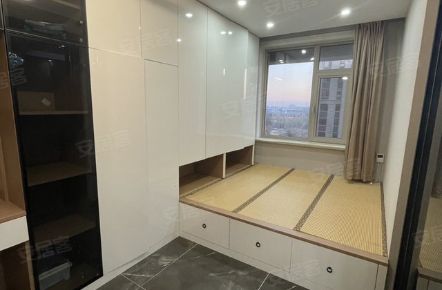 海银9號3室2厅135㎡66万二手房图片