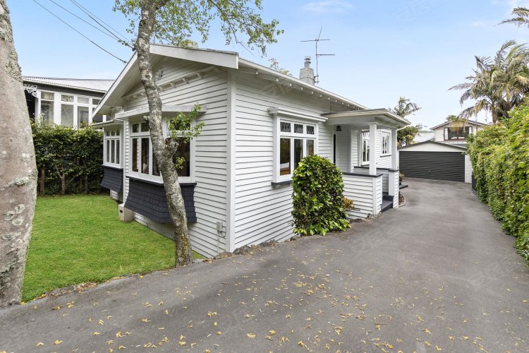 新西兰奥克兰大区奥克兰拍卖5 Rautangi Road, Mount Eden二手房公寓图片