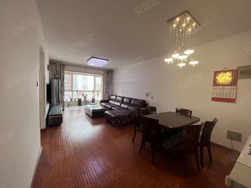 府精装大两居 好楼层 老证看房方便 连城别苑,安居东城首府二手房,125