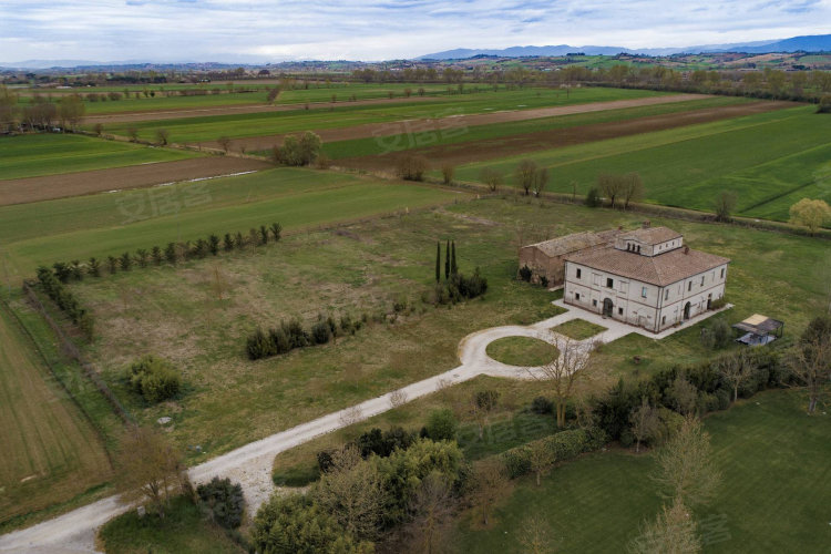 意大利约¥2220万ItalyMontepulcianoVia CaselleHouse出售二手房公寓图片