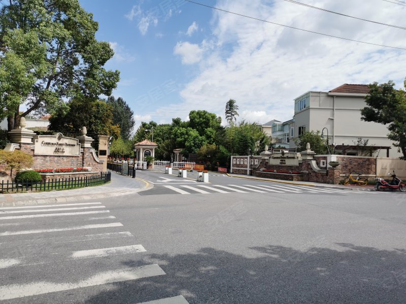 康桥半岛(1168弄) 