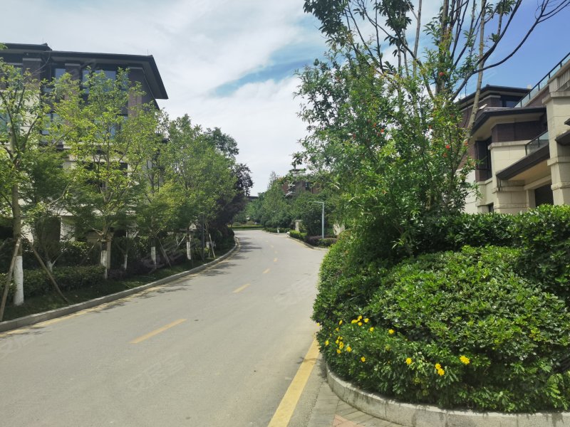 阅山湖(别墅),云潭北路9号-贵阳阅山湖(别墅)二手房,租房,房价-贵阳