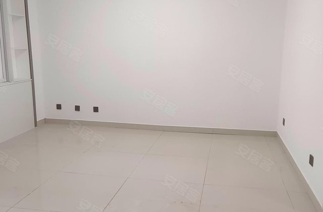 相府锦苑3室2厅110㎡39万二手房图片