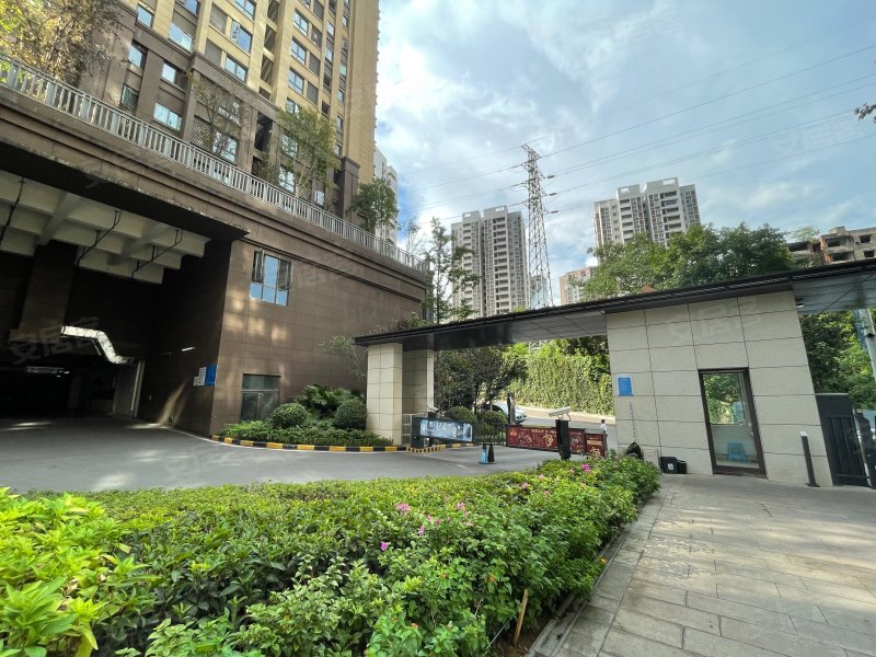 绿地海外滩摩尔公馆