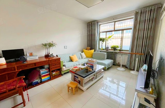 公安局家属楼(正定)3室2厅100㎡100万二手房图片