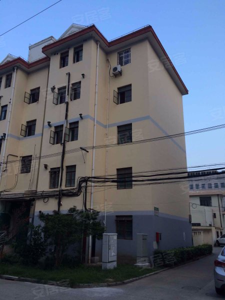 前哨路231弄小区 