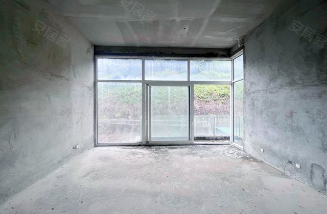 浪琴花园(别墅)4室2厅334.44㎡760万二手房图片