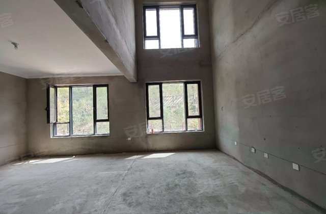 雅山璟庐4室2厅179㎡200万二手房图片