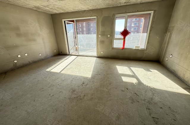 财信保利名著3室2厅136.8㎡129.8万二手房图片