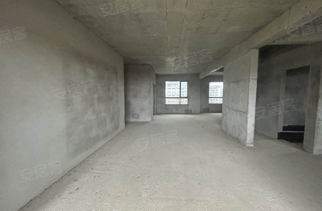 承天壹号院3室2厅138㎡49.8万二手房图片