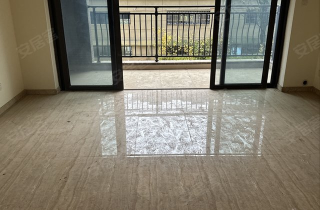 碧桂园东城首府4室2厅143㎡46.8万二手房图片