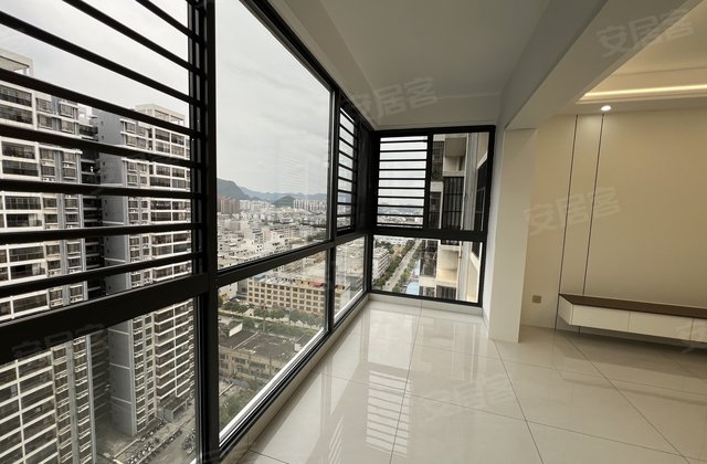 龙江华府4室2厅139㎡53.8万二手房图片