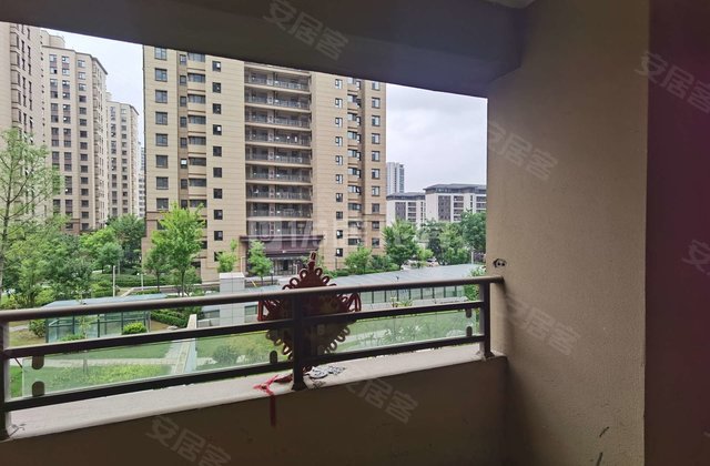 南湖公馆3室2厅105㎡60.8万二手房图片