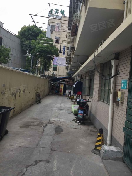 后长街92弄小区 