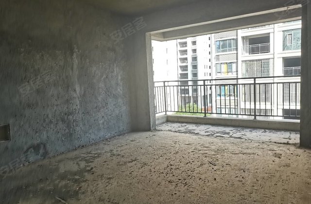金桂世纪城4室2厅136㎡66.5万二手房图片