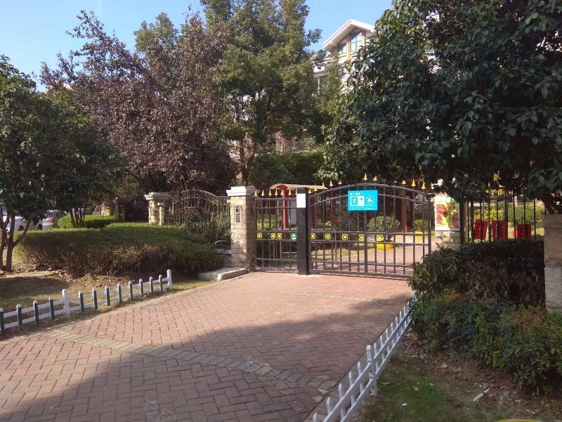 卧龙丽景湾蓝山苑