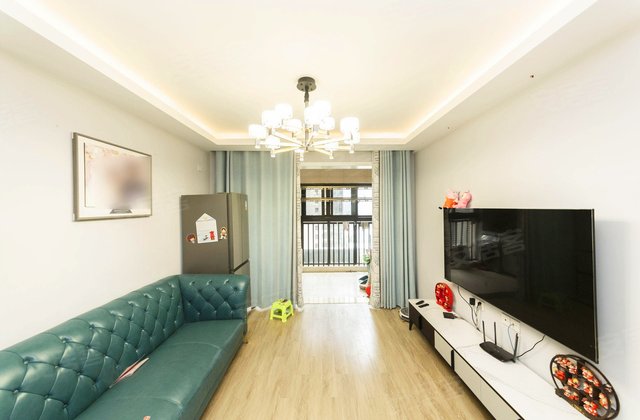 和昌香樟原著4室2厅114.42㎡149万二手房图片