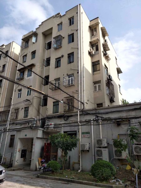 金桥新村四街坊长岛小区 