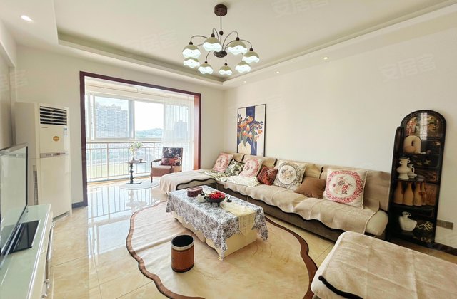 东湖胜景(2期)3室2厅118㎡79.8万二手房图片